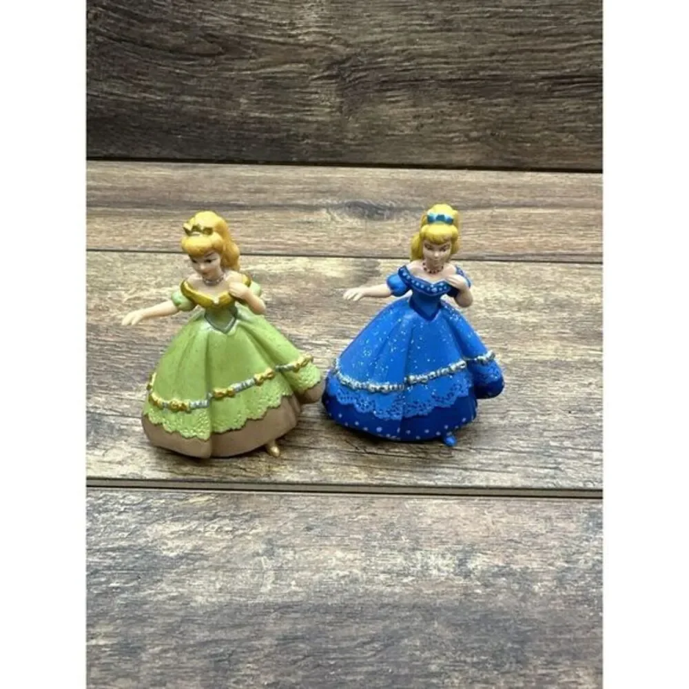 Lot Of 2 ISO SEL FRANCE 2003 ROYAL FAIRYTALE PRINCESS w/ BLUE‎ DRESS 3.5'' Green